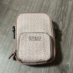 Guess
Bag